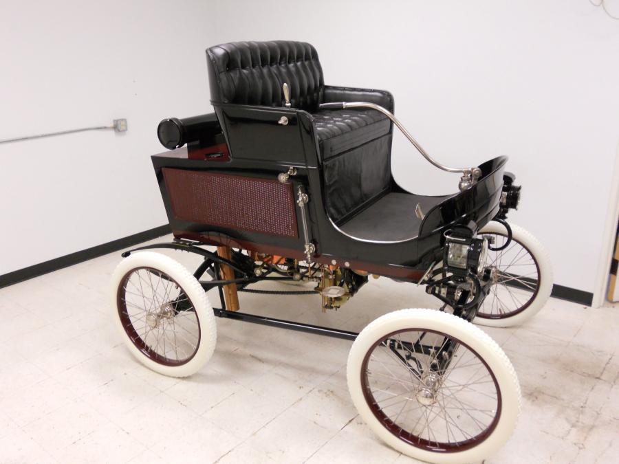  Toledo Steam Runabout 1901 года  (фото 2 из 8)